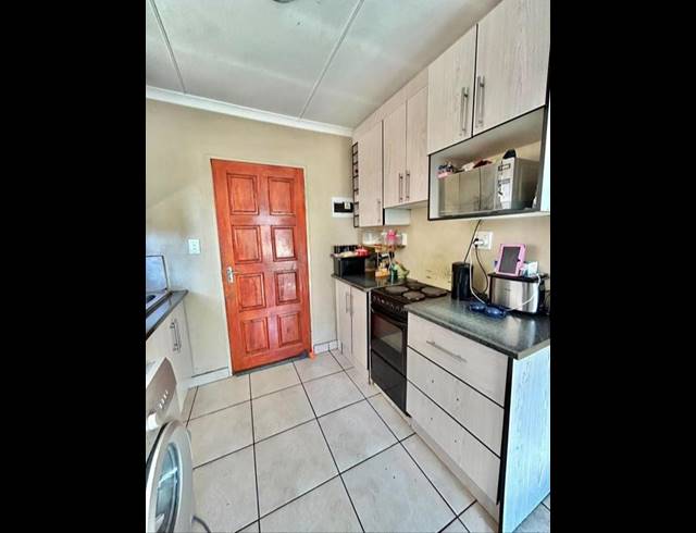 2 BEDROOM HOUSE FOR SALE IN RIVERSIDE VIEW EXT 35